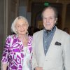 Henri d'Orléans, comte de Paris, et son épouse Micaela Cousino Quinones de Leon, lors d'une séance de dédicaces de Marisa Berenson pour la sortie de son livre Elsa Shiaparelli's Private Album chez Christie's à Paris le 29 juin 2015.