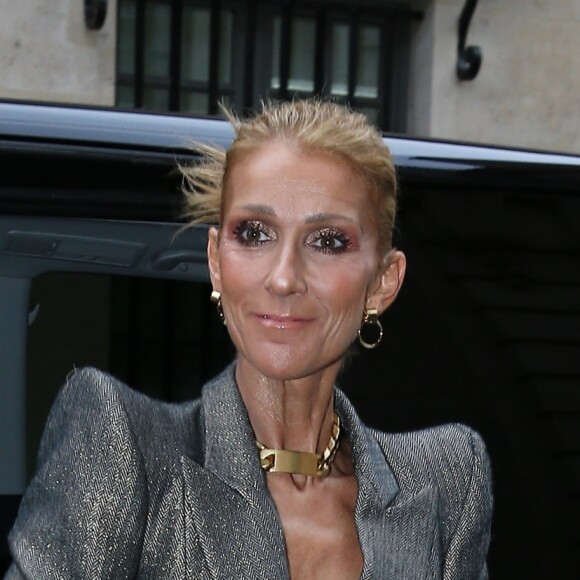 Céline Dion et Pepe Munoz sortent de l'hôtel de Crillon à Paris pour se rendre au défilé RVDK Ronald Van Der Kemp, le 23 janvier 2019
