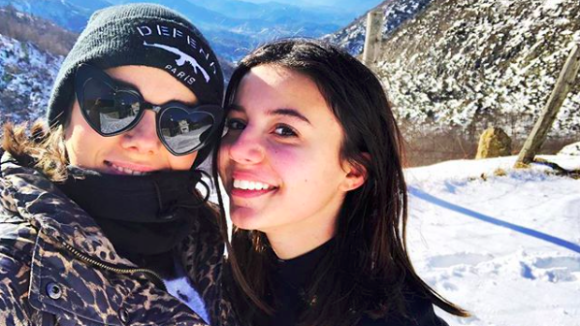 Alizée : Maman complice avec Annily et heureuse à la neige avec Grégoire