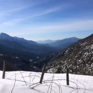 La chanteuse Alizée, sa fille Annily, Grégoire Lyonnet et Johann Jacotey à la neige en Corse, le 26 janvier 2019.