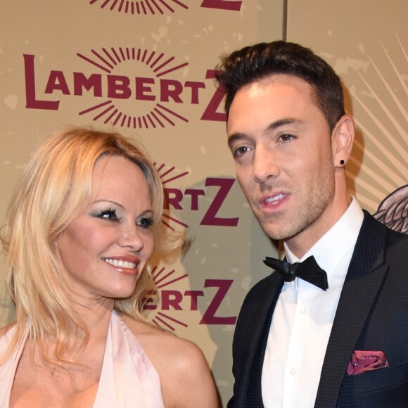 Pamela Anderson, Maxime Dereymez - People à la soirée "Lambertz Monday Night", sous la devise "Rockin Chocolate", à Cologne. Le 28 janvier 2019