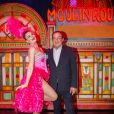 Exclusif - Le journaliste et présentateur de télévision français Jean-Pierre Pernaut pose avec les danseuses du Moulin Rouge à Paris, France, le 31 janvier 2019. © Marc Ausset-Lacroix/Bestimage