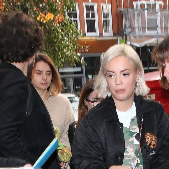 Lily Allen à Londres le 17 novembre 2018.