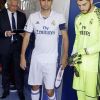 Enzo (maillot blanc) lors du match de foot de seconde division B opposant Fuenlabrada au Real Madrid Castilla. Madrid, le 25 septembre 2016.