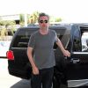 Matthew Perry prend un vol à l'aéroport de Los Angeles, le 26 juillet 2016. © CPA/Bestimage