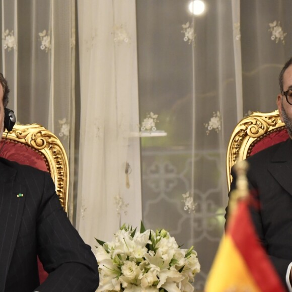 Le roi Felipe VI d'Espagne et le roi Mohamed VI du Maroc ont donné une conférence de presse au Palais Royal à Rabat, le 13 février 2019.