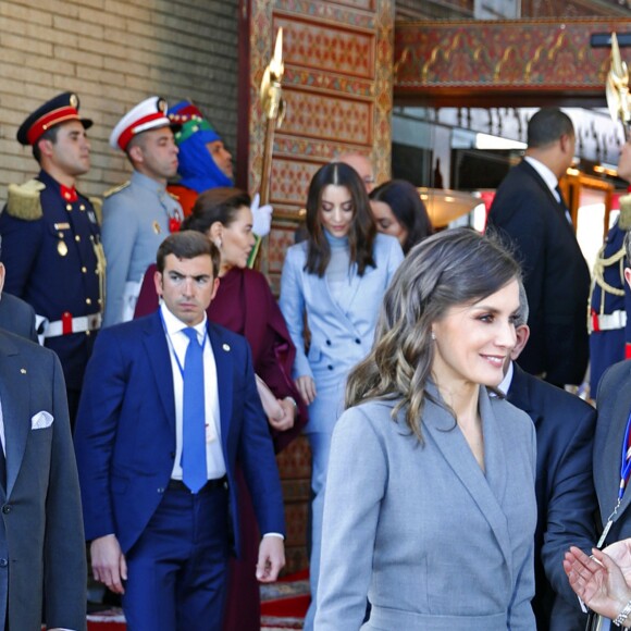 Le roi Felipe VI et la reine Letizia d'Espagne ont été accueillis le 13 février 2019 par le roi Mohammed VI et sa famille à Rabat au Maroc, où les cérémonies officielles de bienvenue ont eu lieu place du Mechouar au palais royal.