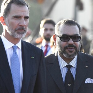 Le roi Felipe VI et la reine Letizia d'Espagne ont été accueillis le 13 février 2019 par le roi Mohammed VI et sa famille à Rabat au Maroc, où les cérémonies officielles de bienvenue ont eu lieu place du Mechouar au palais royal.