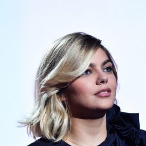 Exclusif - Louane Emera - Emission "Un soir en direct avec Patrick Bruel" au Palais des Sports en l'honneur du chanteur pour ses 35 ans de carrière sur France 2, le 3 novembre 2018. © Perusseau-Gaffiot/Bestimage