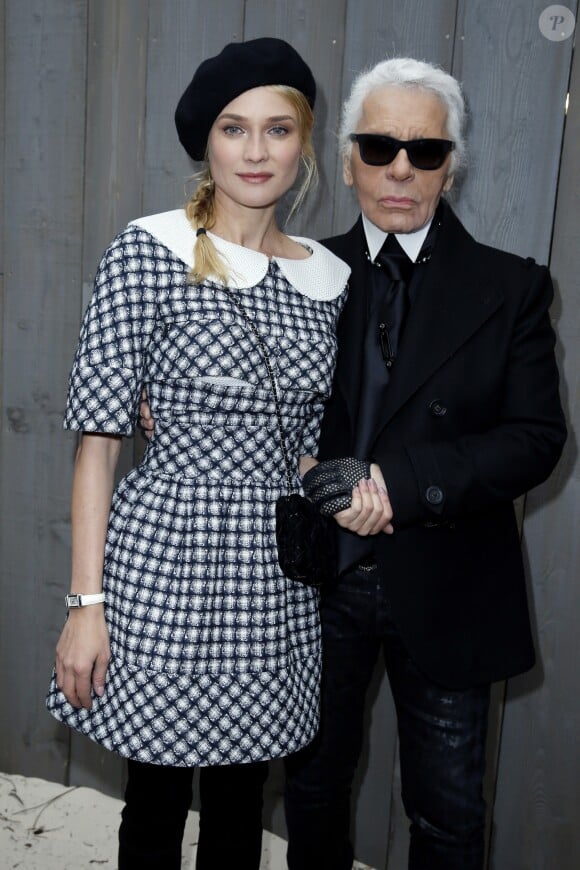 Diane Kruger et Karl Lagerfeld au défilé de mode Chanel haute-couture printemps été 2013 au Grand Palais à Paris. Le 22 janvier 2013