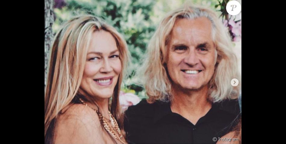 Tracy Yarro Scheff, mère de Clark Gable III (mort le 22 février 2019 à 30 ans), avec son mari Jason Scheff (bassiste de Chicago), photo publiée en octobre 2018 pour leurs 23 ans de mariage.