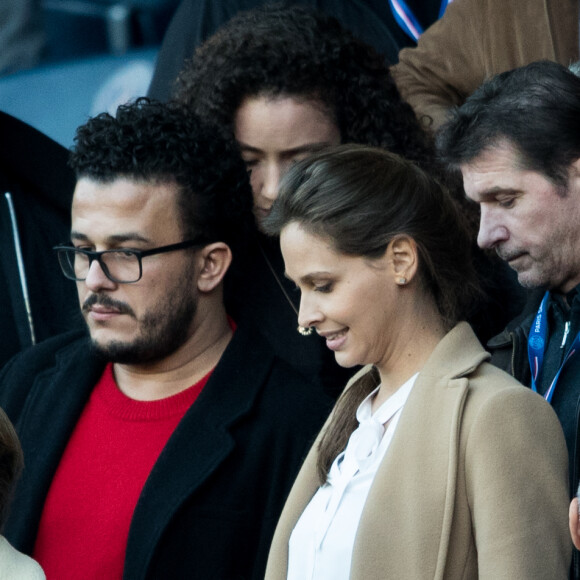 Ophélie Meunier et son mari Mathieu Vergne ont assisté au match de Ligue 1 entre le Paris Saint-Germain et Nîmes au Parc des Princes le 23 février 2019.