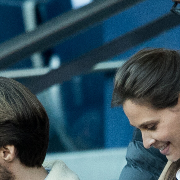 Ophélie Meunier et son mari Mathieu Vergne ont assisté au match de Ligue 1 entre le Paris Saint-Germain et Nîmes au Parc des Princes le 23 février 2019.
