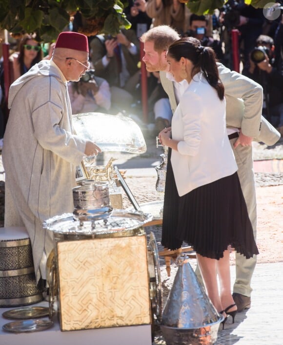 Le prince Harry et Meghan Markle, duchesse de Sussex, enceinte, aux Jardins andalous à Rabat lors de leur voyage officiel au Maroc, le 25 février 2019.