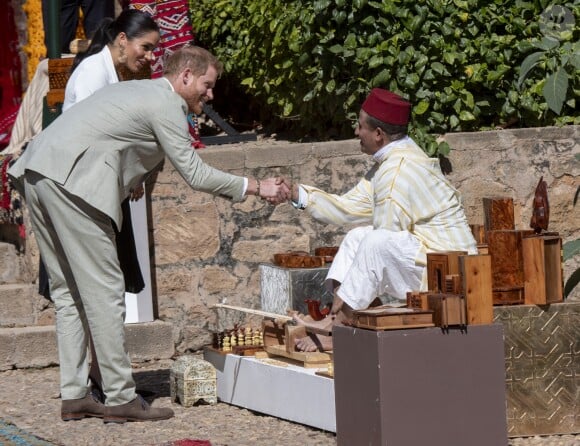 Le prince Harry et Meghan Markle, duchesse de Sussex, enceinte, aux Jardins andalous à Rabat lors de leur voyage officiel au Maroc, le 25 février 2019.