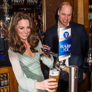 Le prince William, duc de Cambridge, et Catherine (Kate) Middleton, duchesse de Cambridge, lors d'une réception à l'Empire Music Hall à Belfast, le 27 février 2019.