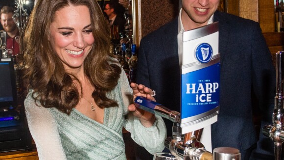 Kate Middleton en Irlande : Robe à paillettes pour une soirée bière avec William