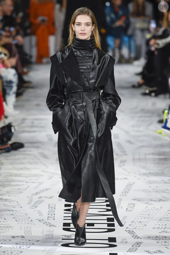 Défilé de mode Stella McCartney collection prêt-à-porter Automne-Hiver lors de la fashion week à Paris, France, le 4 mars 2019.