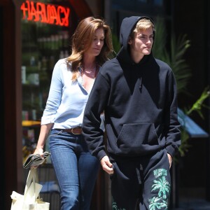 Exclusif - Cindy Crawford et son fils Presley se promènent à New York, le 18 juillet 2018.18/07/2018 - New York