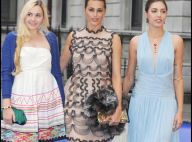 Yasmin Le Bon pose avec ses deux magnifiques filles... pendant que Stella McCartney joue à Cendrillon !