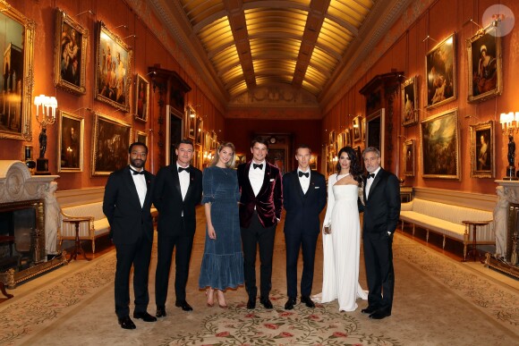 Chiwetel Ejiofor, Luke Evans, Tamsin Egerton, Josh Hartnett, Benedict Cumberbatch, George Clooney et sa femme Amal Clooney - Dîner "The Princes Trust" au Buckingham Palace à Londres, le 12 mars 2019. 