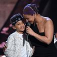 Alicia Keys et son fils Egypt - iHeartRadio Music Awards 2019 au Microsoft Theatre. Los Angeles, le 14 mars 2019.