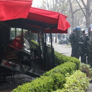 Le Fouquet's lors de la manifestation des gilets jaunes, le 16 mars, à Paris.