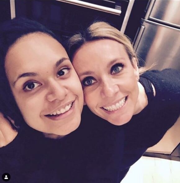 Inès Karembeu pose avec sa maman sur Instagram le 28 mai 2017.
