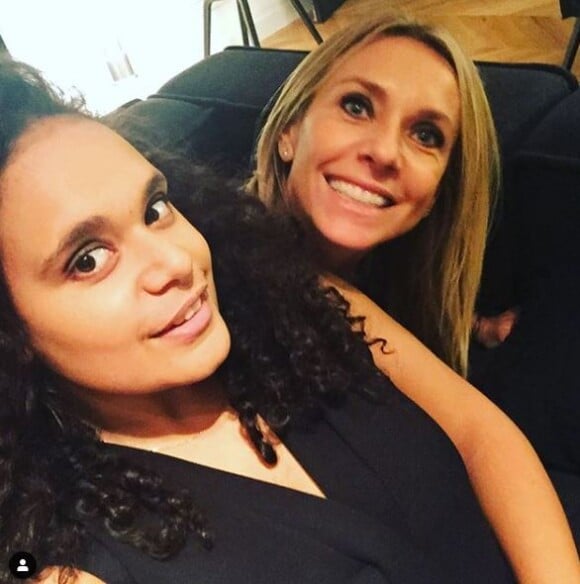Inès Karembeu pose avec sa maman sur Instagram le 5 décembre 2016.