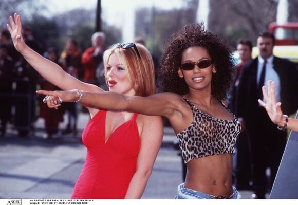 Geri Halliwell et Melanie Brown à Londres en 1997.