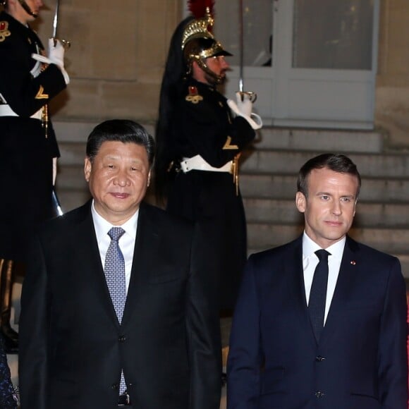 Le président de la République Emmanuel Macron et sa femme Brigitte Macron reçoivent le président de la République populaire de Chine XI Jinping et sa femme femme Peng Liyuan au palais de l'Elysée pour un dîner d'état, Paris, le 25 mars 2019. ©Dominique Jacovides / Bestimage