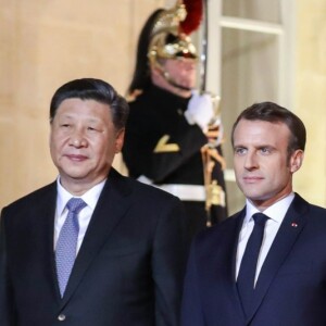 Le président de la République Emmanuel Macron et sa femme Brigitte Macron reçoivent le président de la République populaire de Chine XI Jinping et sa femme femme Peng Liyuan au palais de l'Elysée pour un dîner d'état, Paris, le 25 mars 2019. ©Stéphane Lemouton / Bestimage