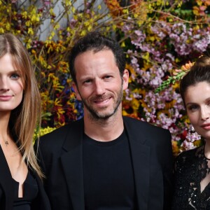 Exclusif - Constance Jablonski (égérie de la marque de lingerie Etam), Laurent Milchior (président directeur général d'Etam) et Laetitia Casta lors de la soirée Etam "French Liberté" dans son nouveau flagship, en travaux, boulevard Haussmann dans le quartier de l'Opéra à Paris, France, le 21 mars 2019. Dîner par le chef Cyril Lignac. C'est dans les lieux nus, bruts et minimalistes, bientôt revisités par l'architecte Winy Maas (Agence MVRDV), que la marque a organisé sa French Liberté Party. Le projet a pour ambition de révéler les volumes, les formes, et la matérialité de la magnifique architecture héritée de Haussmann. L'inauguration est prévue courant de l'été 2019. © Rachid Bellak/Bestimage