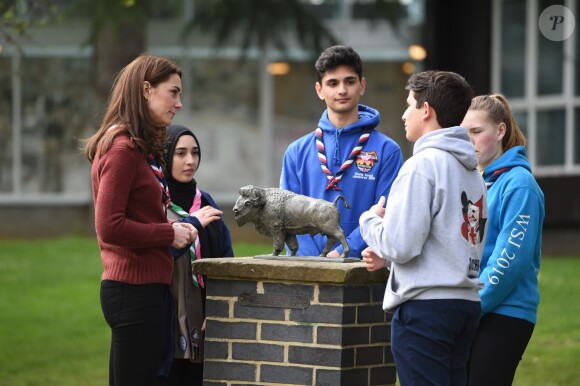 Catherine (Kate) Middleton, duchesse de Cambridge, se rend au siège des scouts de Gilwell Park pour en apprendre davantage sur leur nouvelle organisation et leur mode de vie. Cette organisation scout est destinée aux jeunes enfants, la visite célèbre également le centième anniversaire du parc Gilwell. Londres, le 28 mars 2019