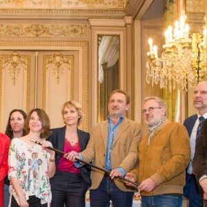 Audrey Fleurot, Mireille Ballestrazzi, Anna Fregonese, Sylvie Audcoeur, Thomas Anargyros, Didier Le Pêcheur, Christian Belpaire, Marc Drouet - Audrey Fleurot remet le prix Vidocq aux acteurs de la série Sous la Peau à l'occasion du festival Séries Mania à Lille, le 28 mars 2019. © Stéphane Vansteenkiste / Bestimage