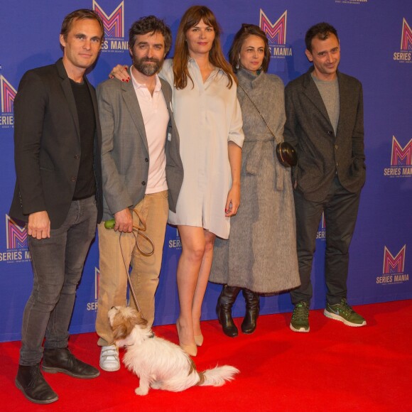 Mathieu Demy (avec le chien), Marina Hands, guest de la série Mytho lors du photocall de la cérémonie de clôture du festival Series Mania 2019 à Lille le 30 mars 2019 © Stéphane Vansteenkiste / Bestimage