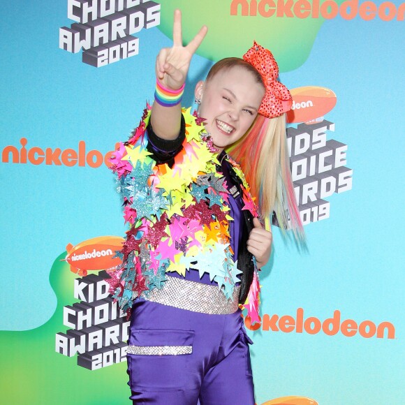 Jojo Siwa au photocall des "Kids' Choices Awards 2019" à Los Angeles, le 23 mars 2019.