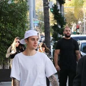 Justin Bieber et sa femme Hailey Baldwin Bieber à la sortie du restaurant "Il Pastaio" à Los Angeles, le 6 janvier 2019.