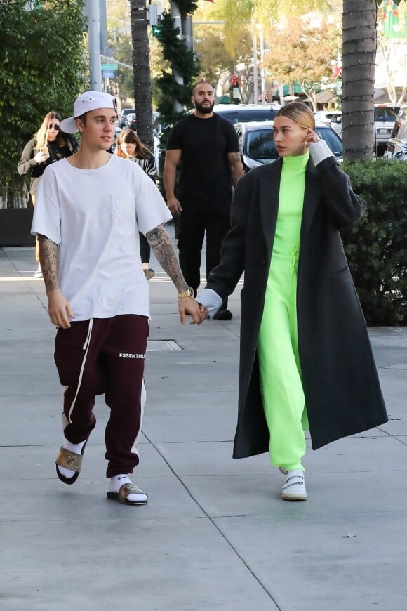 Justin Bieber et sa femme Hailey Baldwin Bieber à la sortie du restaurant "Il Pastaio" à Los Angeles, le 6 janvier 2019.