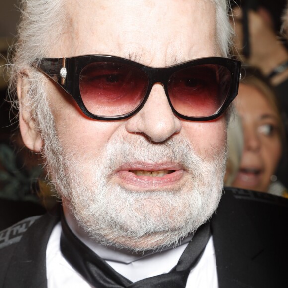 Karl Lagerfeld  au défilé Backstage Fendi "Collection Prêt-à-Porter Printemps/Eté 2019" lors de la Fashion Week de Milan (MLFW), le 20 septembre 2018.