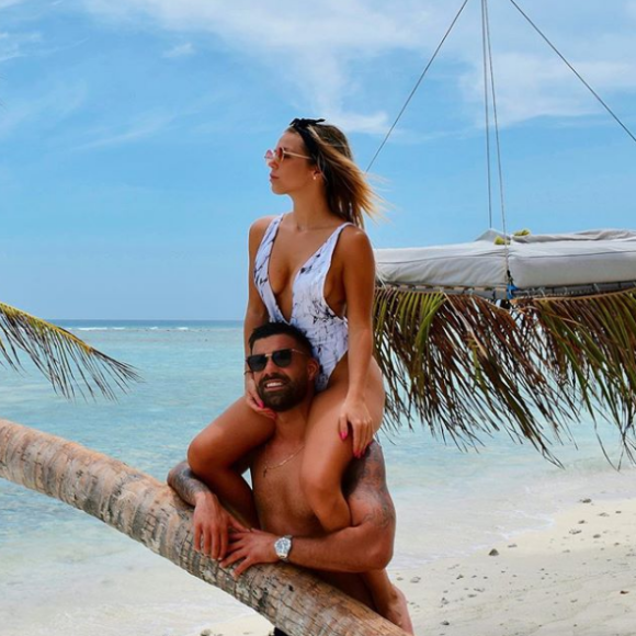 Après plus d'un an d'amour, Vincent Queijo et Maddy Burciaga (qui se sont rencontrés dans "Les Anges 10" sur NRJ12) se séparent le 2 avril 2019.