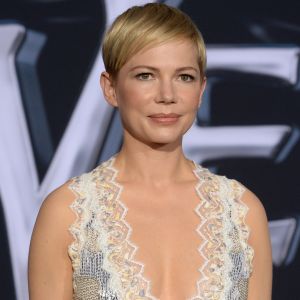 Michelle Williams à la première de Venom au théâtre Regency Village à Westwood, Californie, Etats-Unis, le 1er octobre 2018.