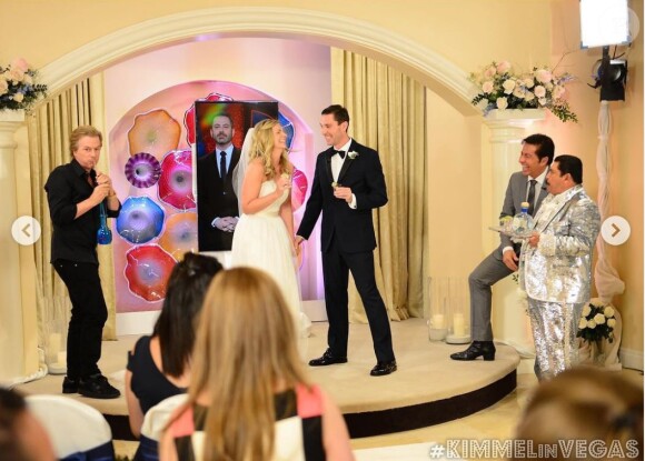 David Spade au mariage de Kate et Jason, dans le Jimmy Kimmel Live ! le 5 avril 2019 à Las Vegas