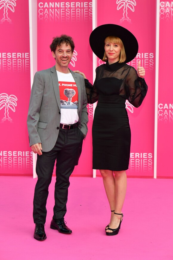 Ezequiel Tronconi et Paula Carruega lors du photocall de la 5ème montée des marches de la 2ème édition du "Canneseries" au palais des Festivals à Cannes, France, le 9 avril 2019. © Bruno Bébert/Bestimage
