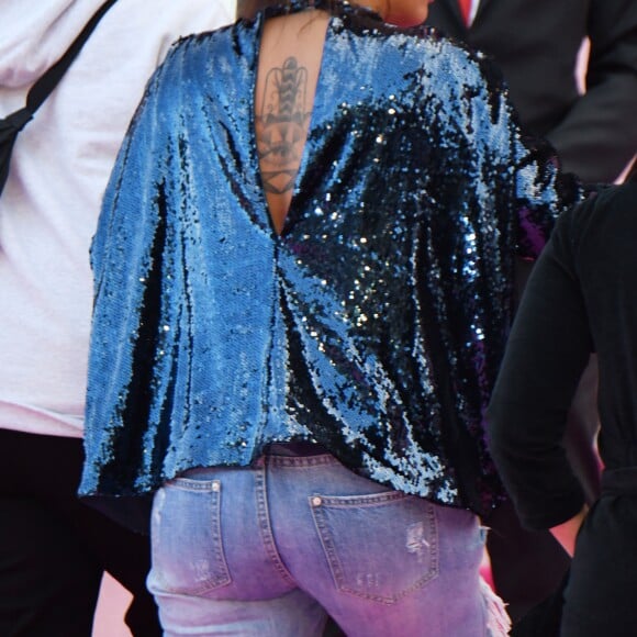 Melha Bedia et Amel Bent pour la série 'Kings' lors du photocall de la 5ème montée des marches de la 2ème édition du "Canneseries" au palais des Festivals à Cannes, France, le 9 avril 2019. © Bruno Bébert/Bestimage