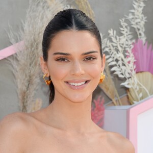 Kendall Jenner à la soirée Revolve au 2ème jour du Festival de Coachella 2019 à La Quinta, le 14 avril 2019.