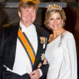 Le roi Willem-Alexander des Pays-Bas et la reine Maxima lors du dîner de gala en l'honneur du corps diplomatique au palais royal à Amsterdam le 9 avril 2019.