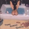Le gâteau d'anniversaire de Kourtney Kardashian - Soirée d'anniversaire de Kourtney Kardashian (40 ans). Los Angeles, le 18 avril 2019.