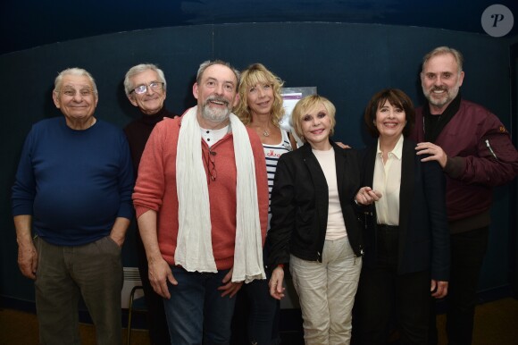 Exclusif - Henri Guybet, Franck Capilleri, Christian Dosogne, Loïse Jadaut, Sophie Garel, Claudine Barjol et Philippe Risoli à la première de la pièce de théâtre "Un drôle de mariage pour tous" au théâtre Daunou à Paris, France, le 17 avril 2019. © Giancarlo Gorassini/Bestimage