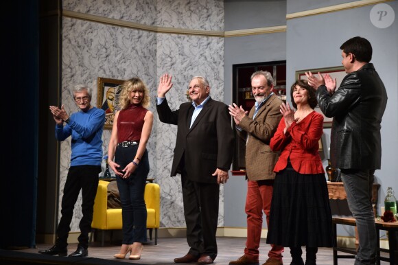 Exclusif - Franck Capilleri, Loïse Jadaut, Henri Guybet, Christian Dosogne, Claudine Barjol et Alain Cerrer lors de la première de la pièce de théâtre "Un drôle de mariage pour tous" au théâtre Daunou à Paris, France, le 17 avril 2019. © Giancarlo Gorassini/Bestimage